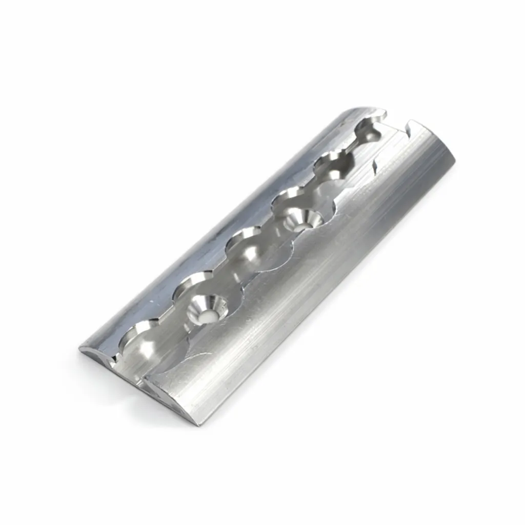 Airline-Schiene Rund vorgebohrt L=150